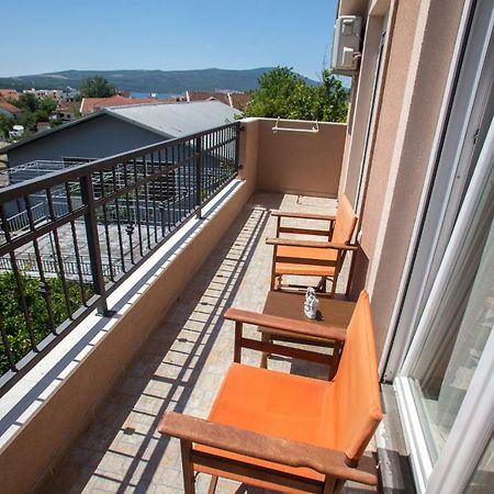Fort City Apartments Тиват Екстериор снимка