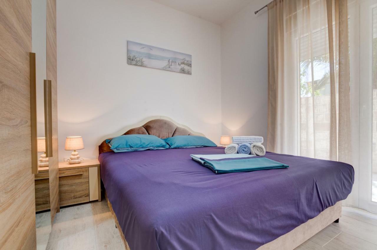 Fort City Apartments Тиват Екстериор снимка